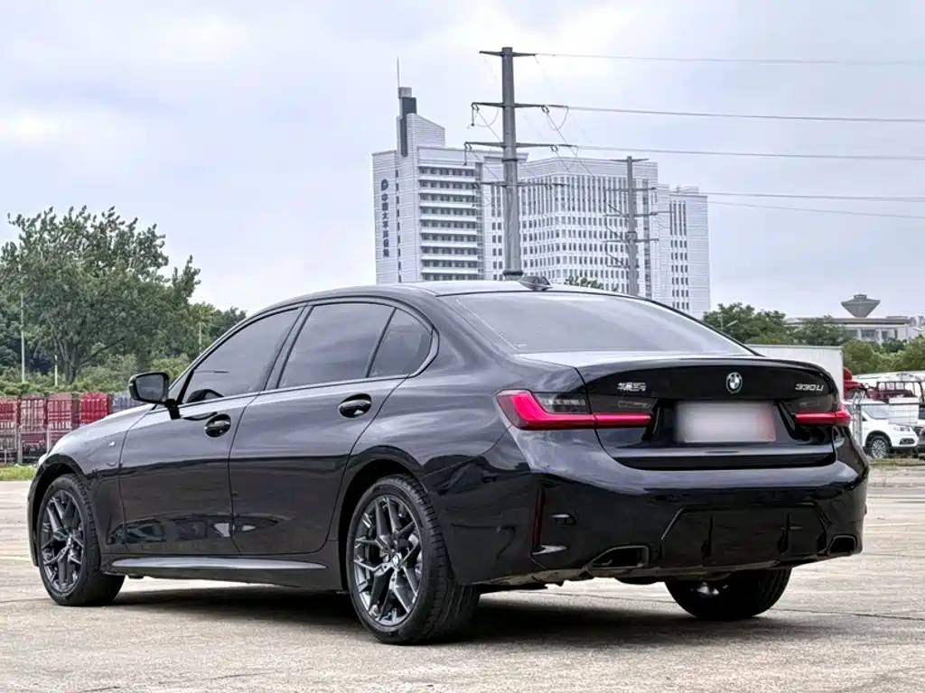 BMW 3 Series — миниатюра 25