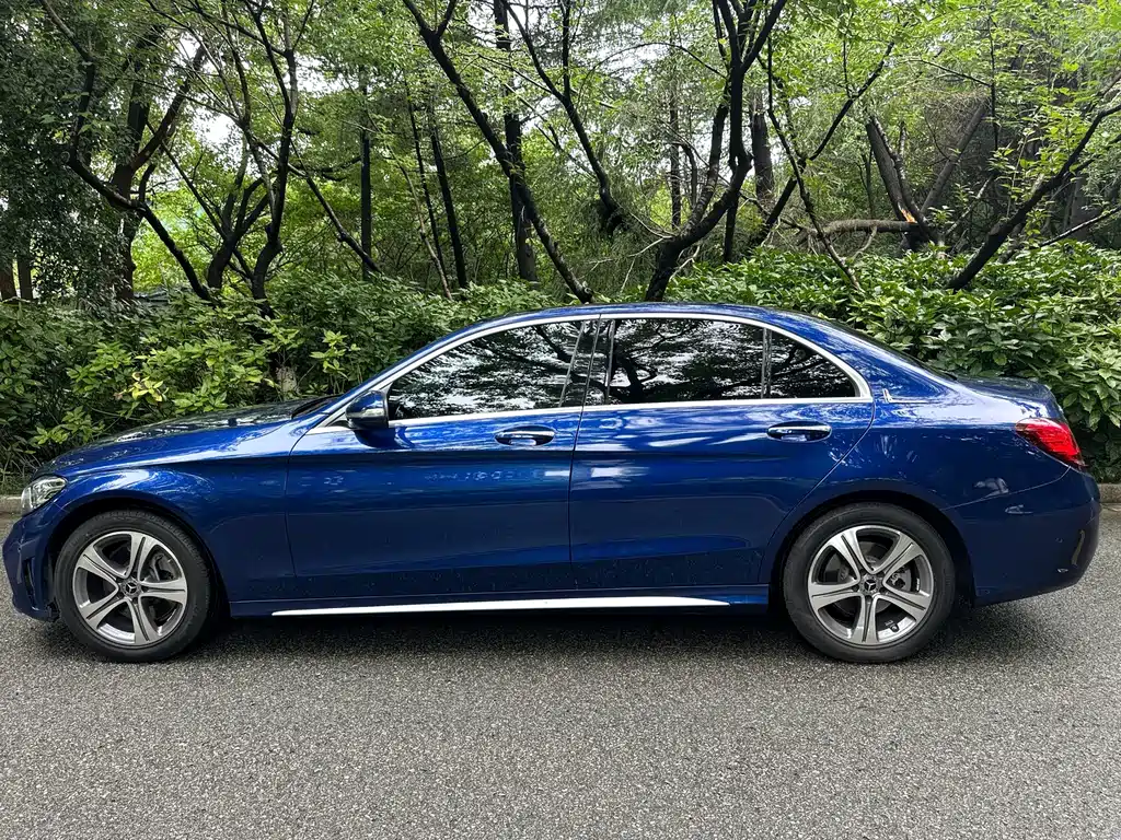 Mercedes-Benz C-Class — миниатюра 4