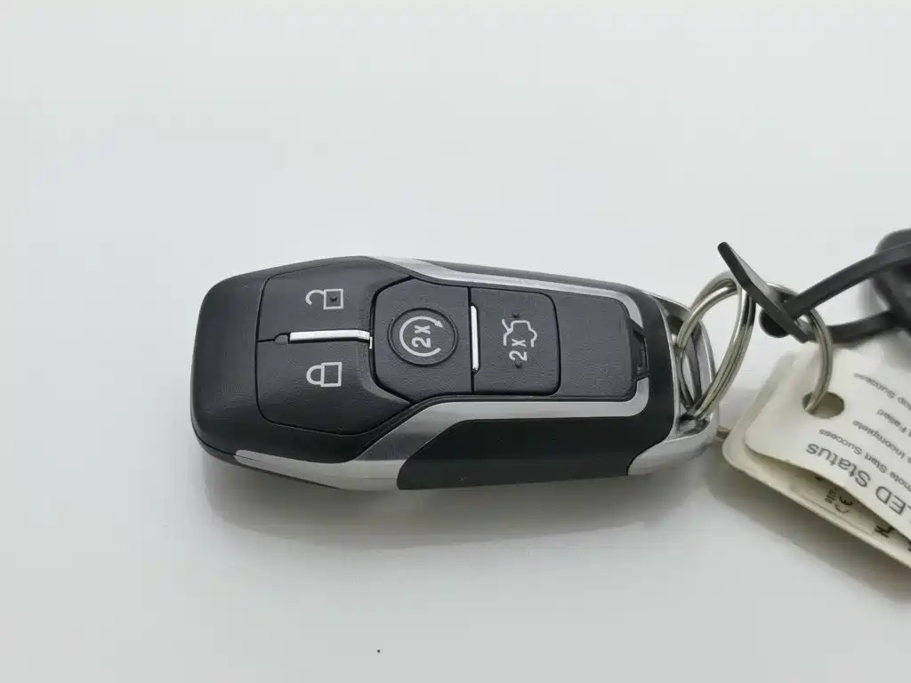 Ford Taurus — миниатюра 19