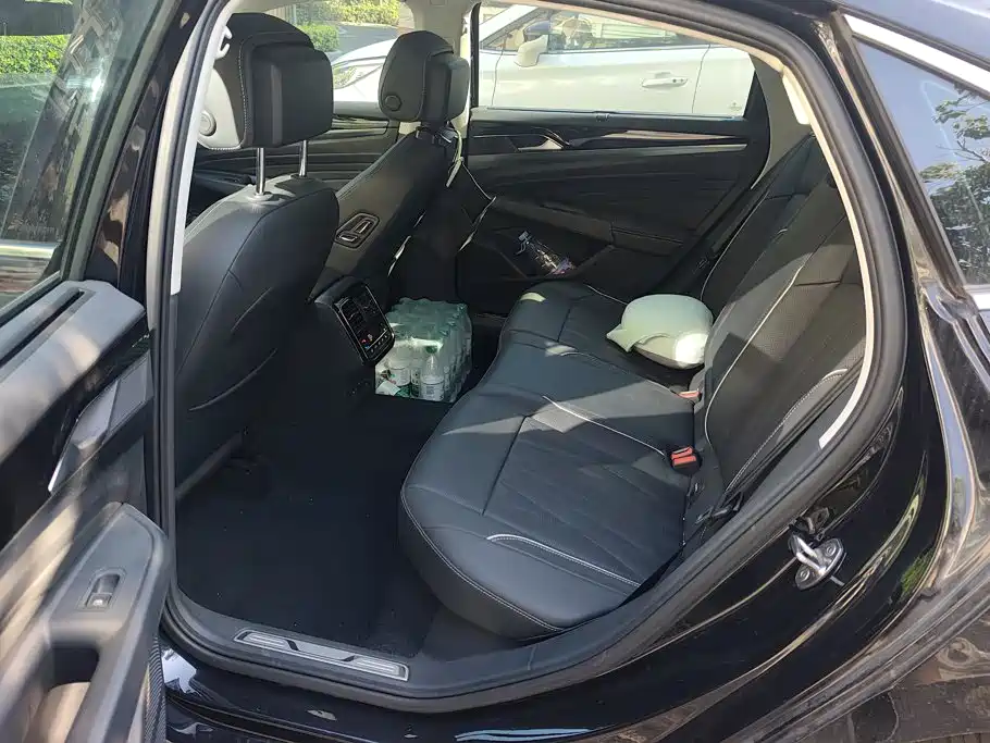 Volkswagen Passat — миниатюра 11