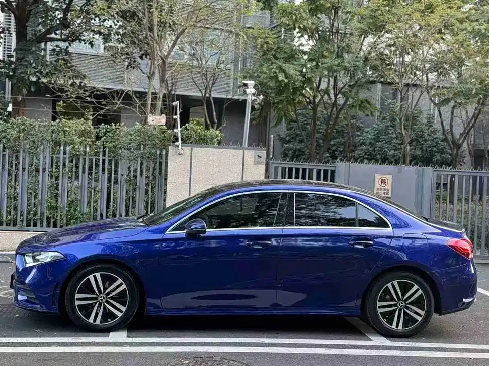 MERCEDES-BENZ A CLASS