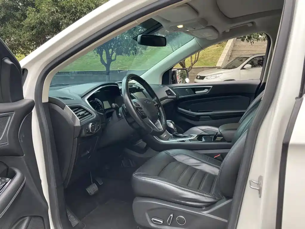 Ford Edge — миниатюра 4