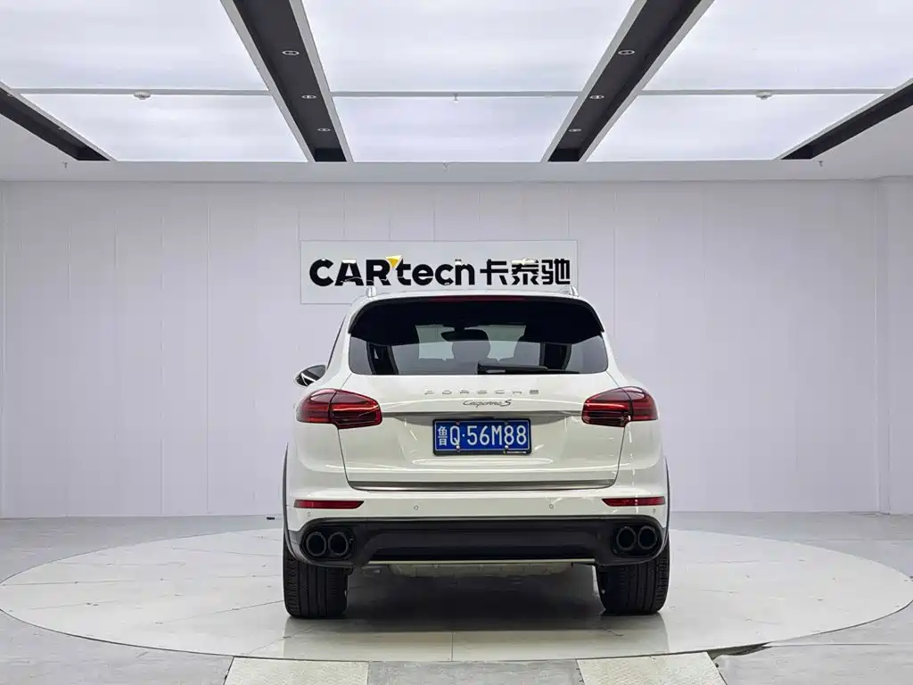Porsche Cayenne — миниатюра 4