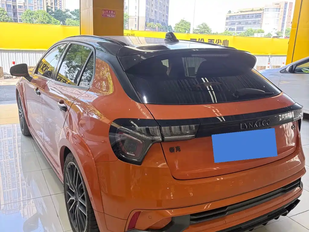 Lynk & Co 02 Hatchback — миниатюра 9