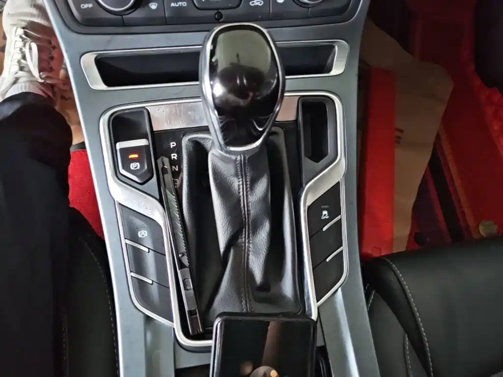Geely Emgrand — миниатюра 14