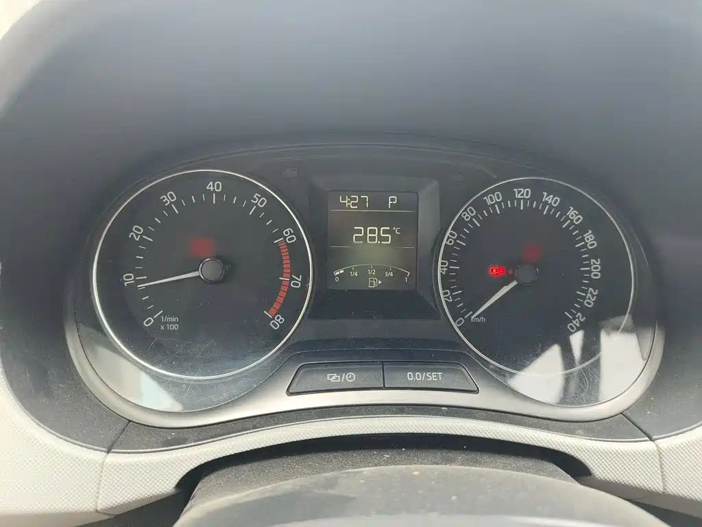 Skoda Fabia — миниатюра 4