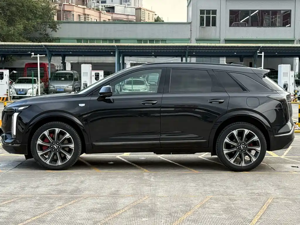 Cadillac XT5 — миниатюра 7