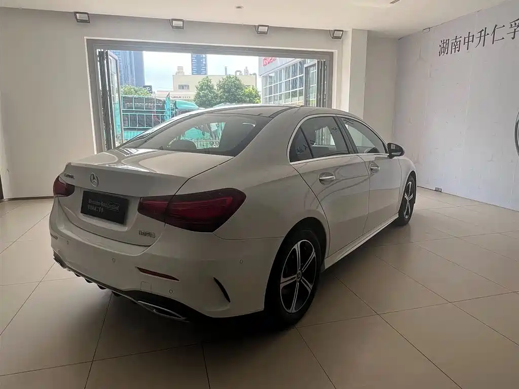 Mercedes-Benz A-Class — миниатюра 4