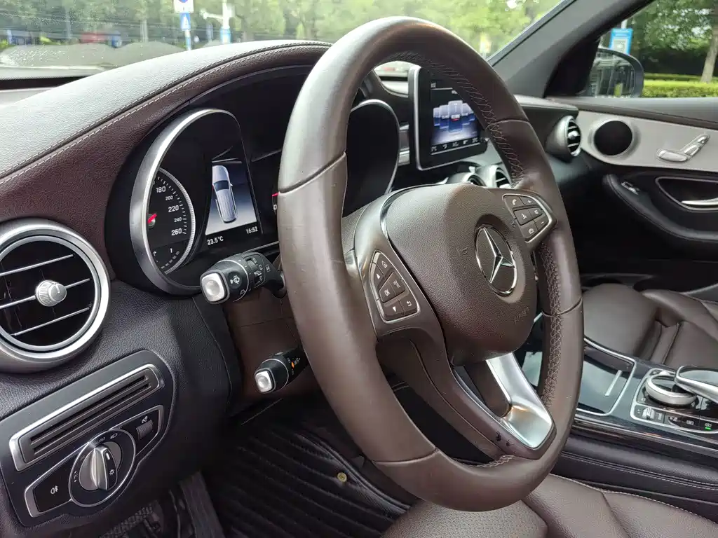Mercedes-Benz GLC — миниатюра 19