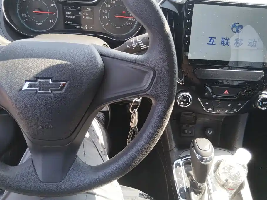 Chevrolet Cruze — миниатюра 12
