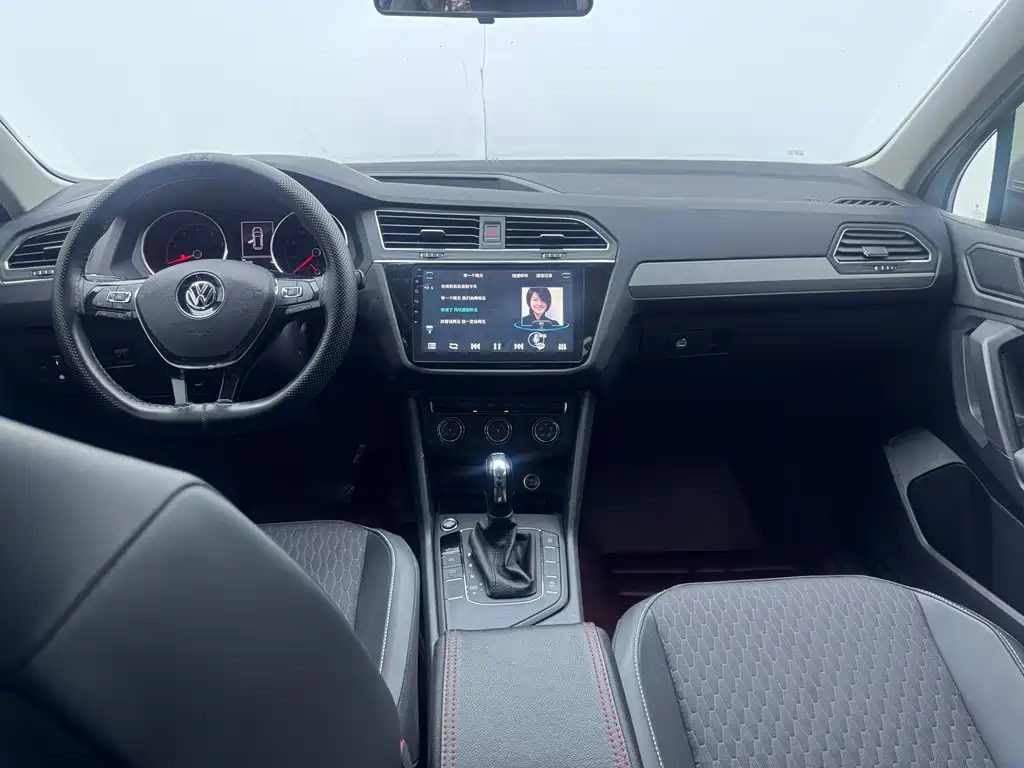 Volkswagen Tiguan L — миниатюра 5