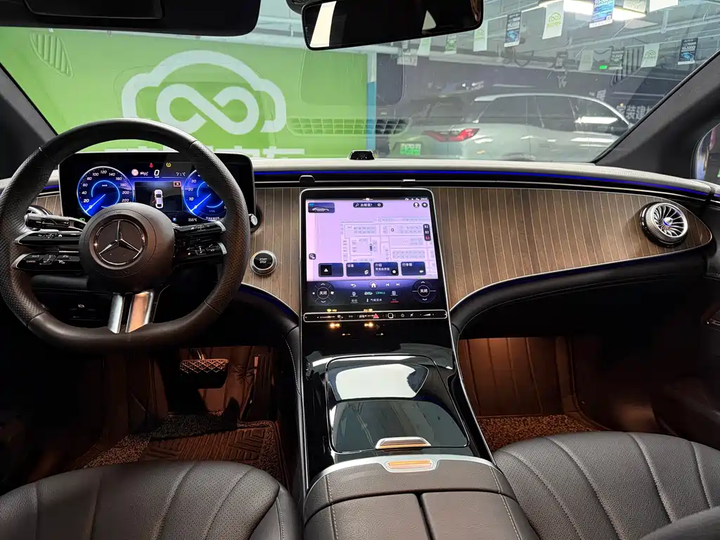 Mercedes-Benz EQE — миниатюра 16