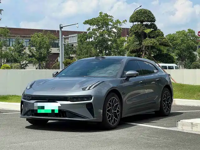 2024 Zeekr 001
