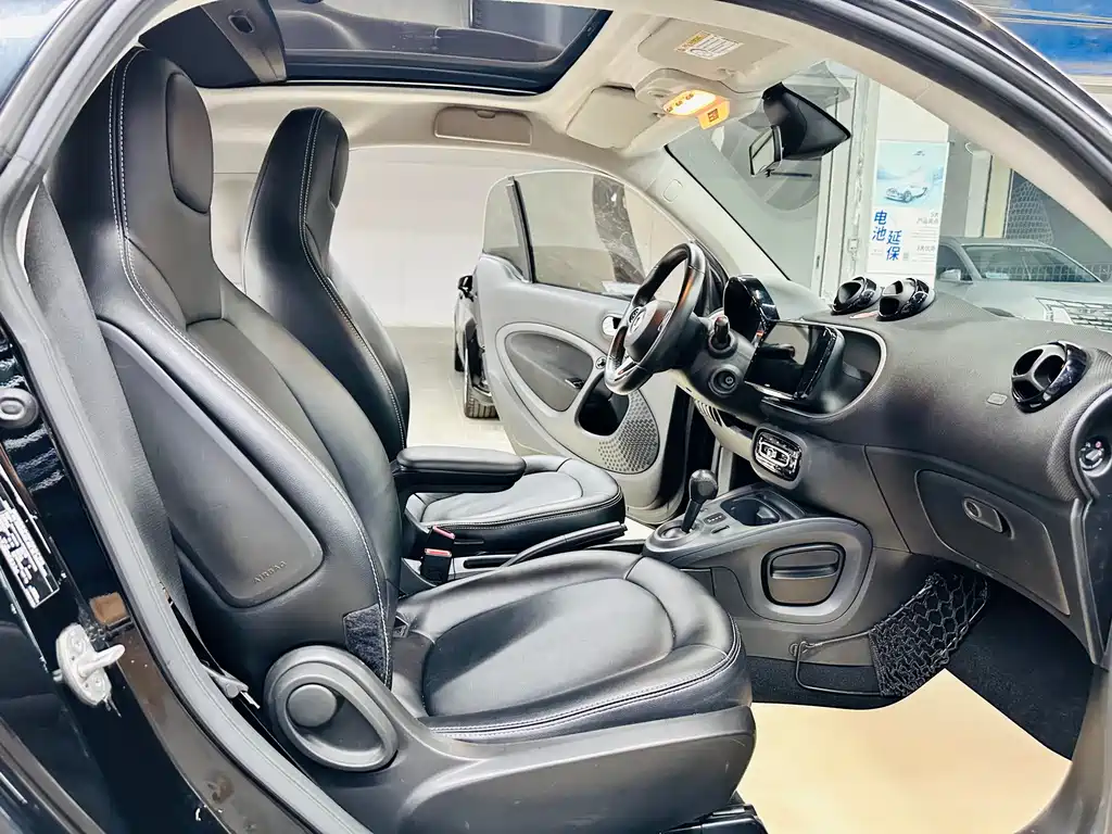Smart fortwo 1.0L 52 kW Hardtop Passion Edition China V, фото 21