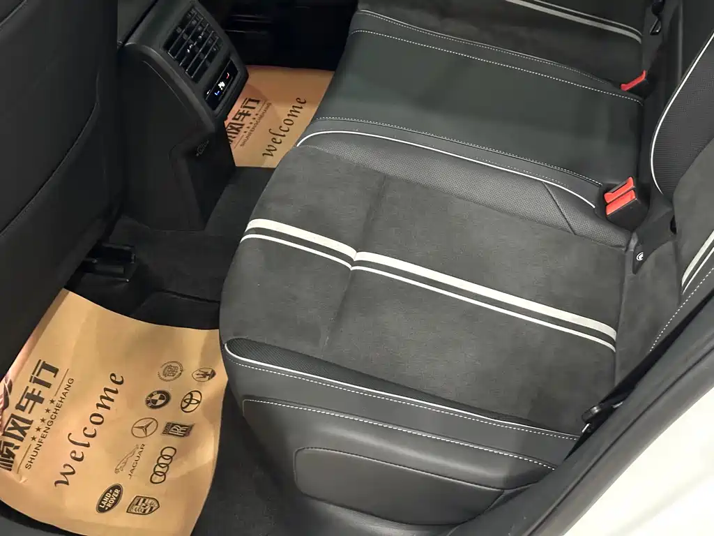 Volkswagen Golf — миниатюра 26