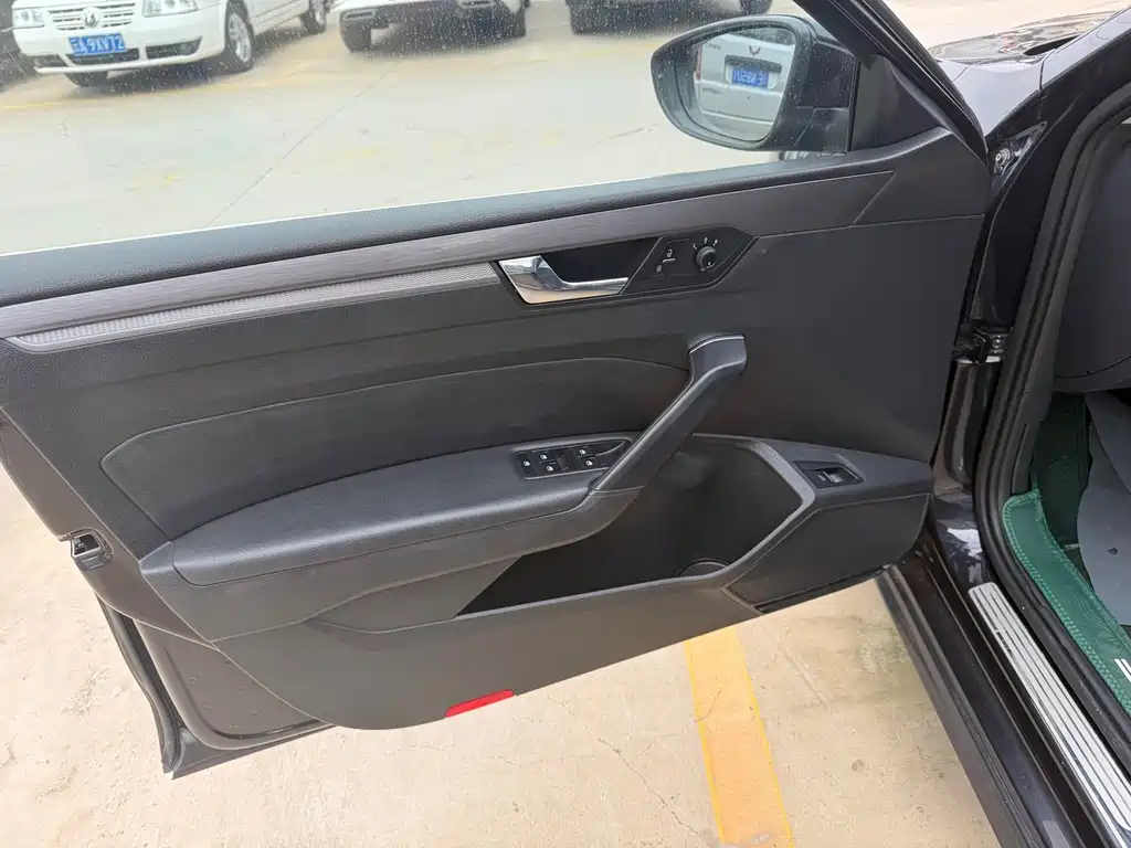 Volkswagen Passat — миниатюра 13
