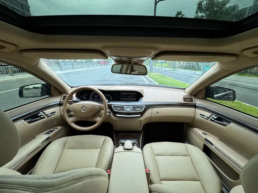 Mercedes-Benz S-Class S 2010 S 300 L Luxury