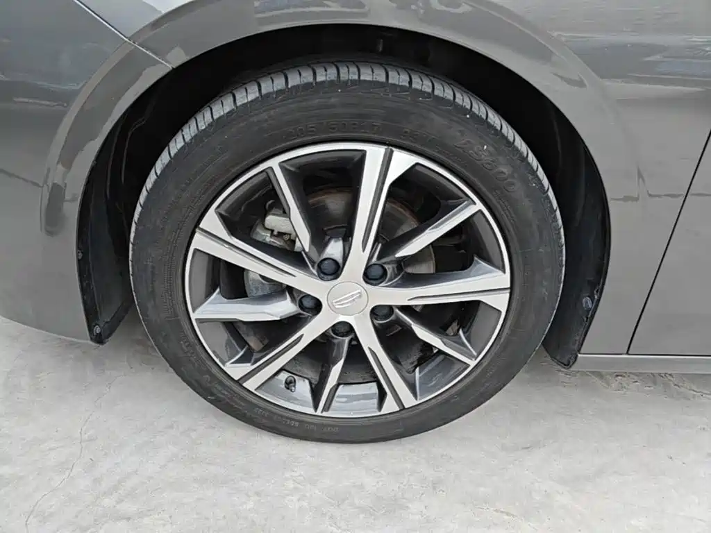 Geely Emgrand — миниатюра 23
