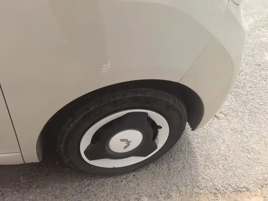 Wuling MINIEV — миниатюра 6