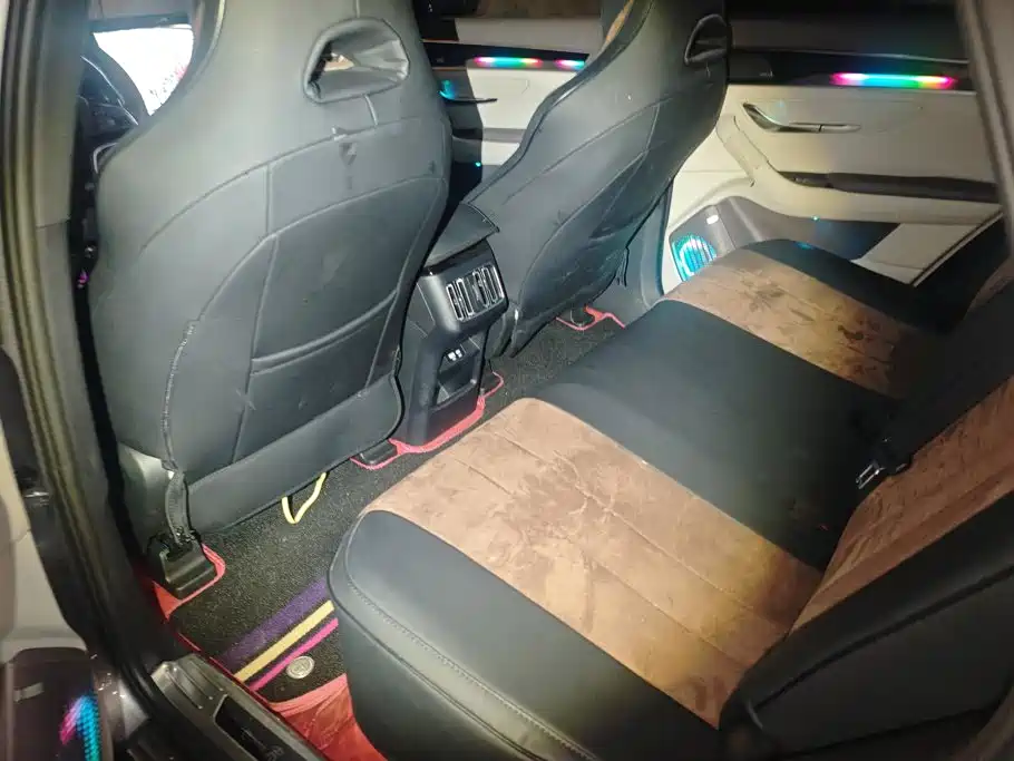 BYD PLUS New Energy — миниатюра 11