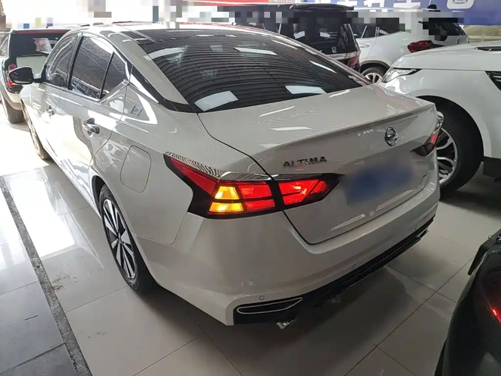 Nissan Teana — миниатюра 5
