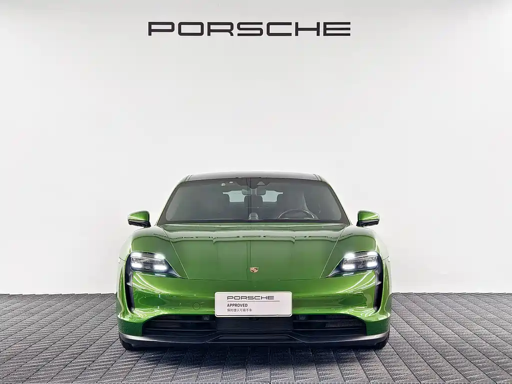 Porsche Taycan — миниатюра 2