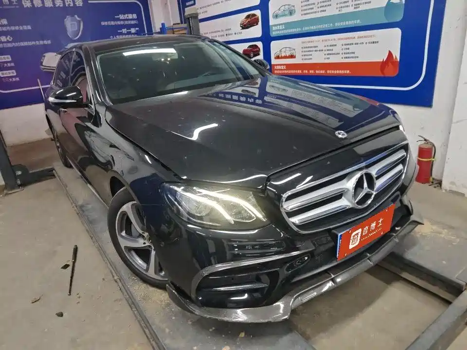 Mercedes-Benz E-Class — миниатюра 2