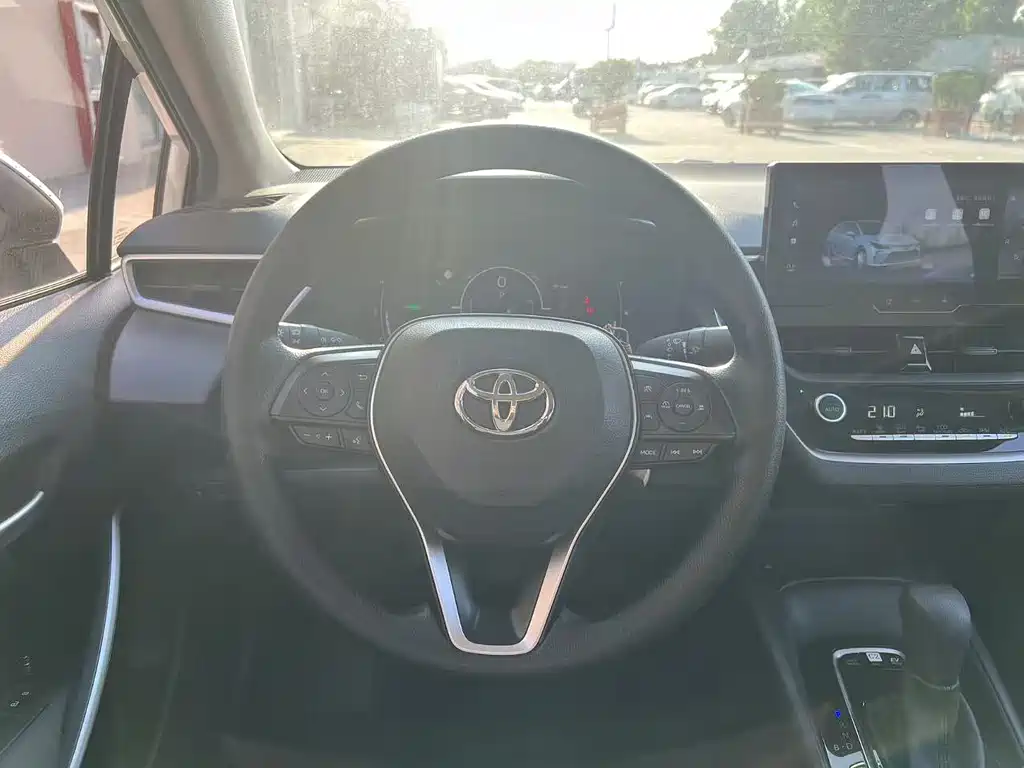 Toyota Corolla — миниатюра 7