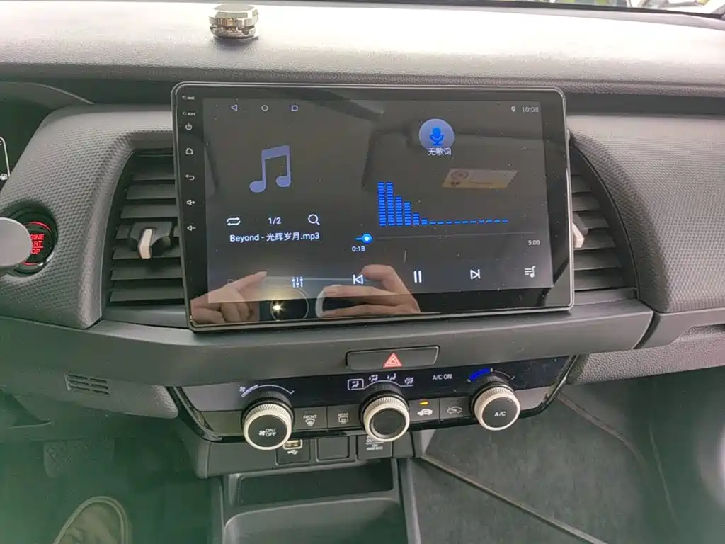 Honda Fit — миниатюра 13