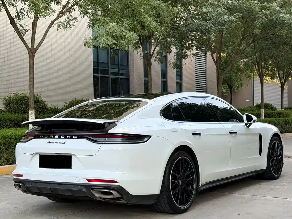 Porsche Panamera — миниатюра 19
