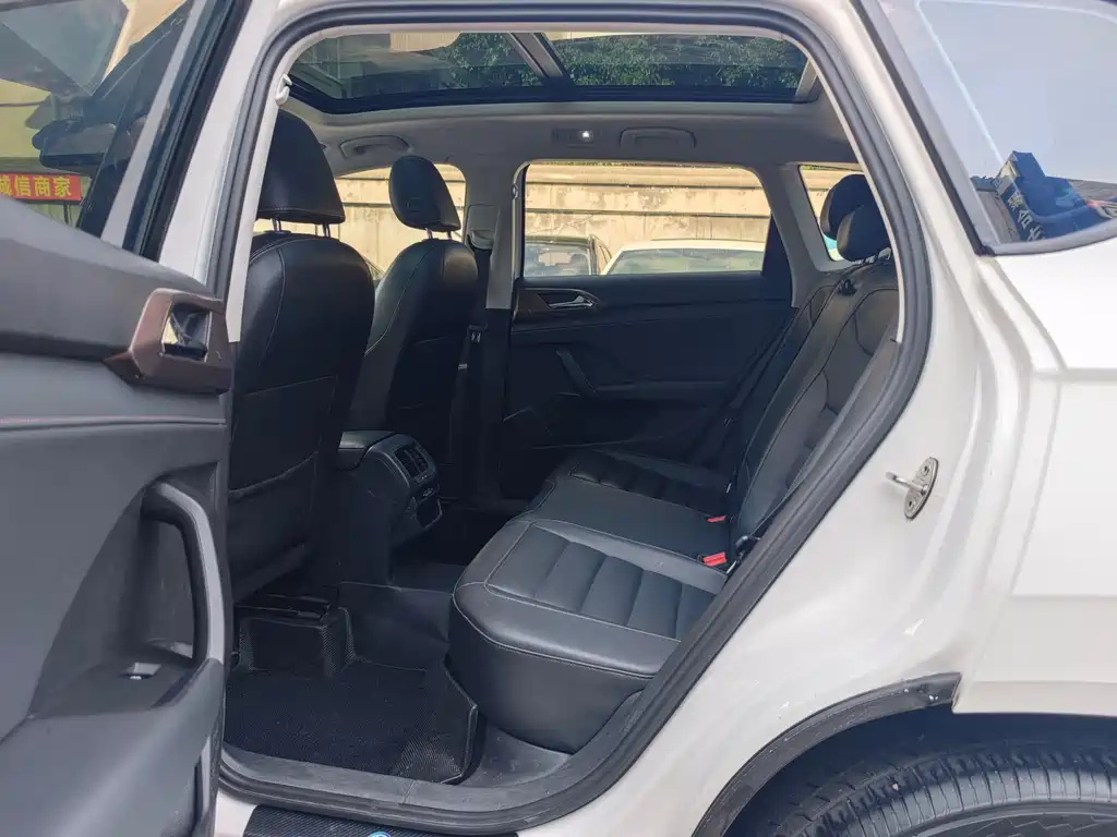 Volkswagen Tharu — миниатюра 6