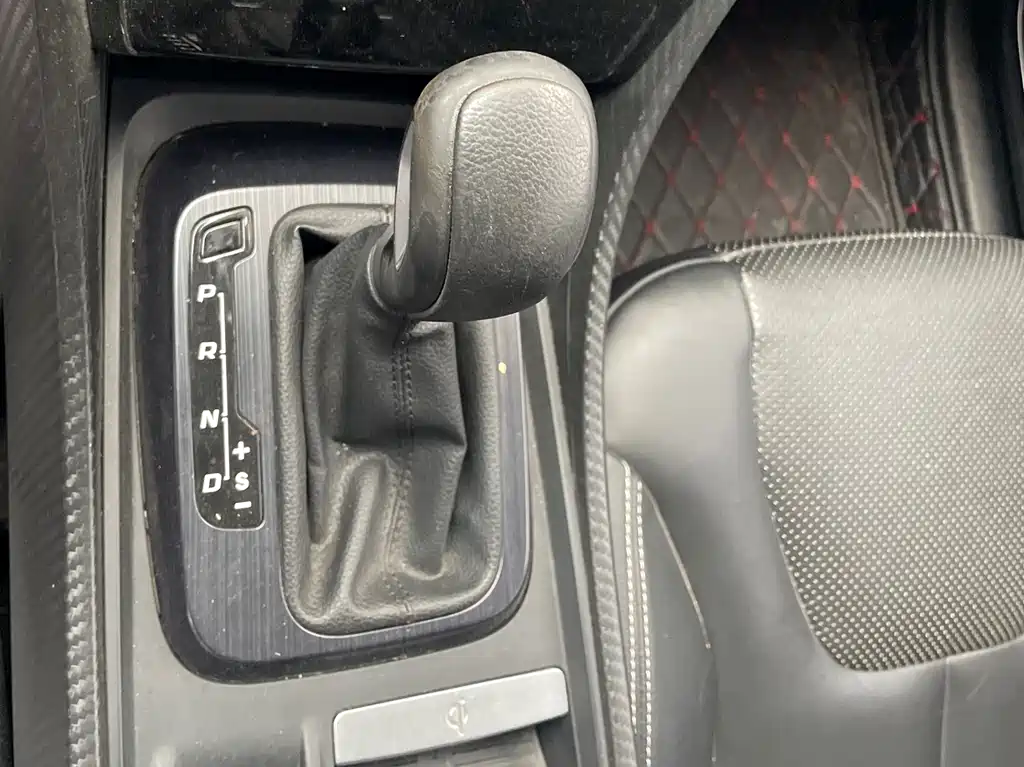 JIANGLING YUSHENG S330