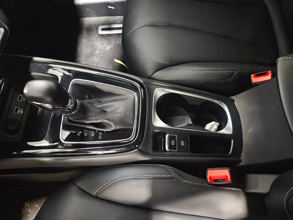 Roewe i5 — миниатюра 14