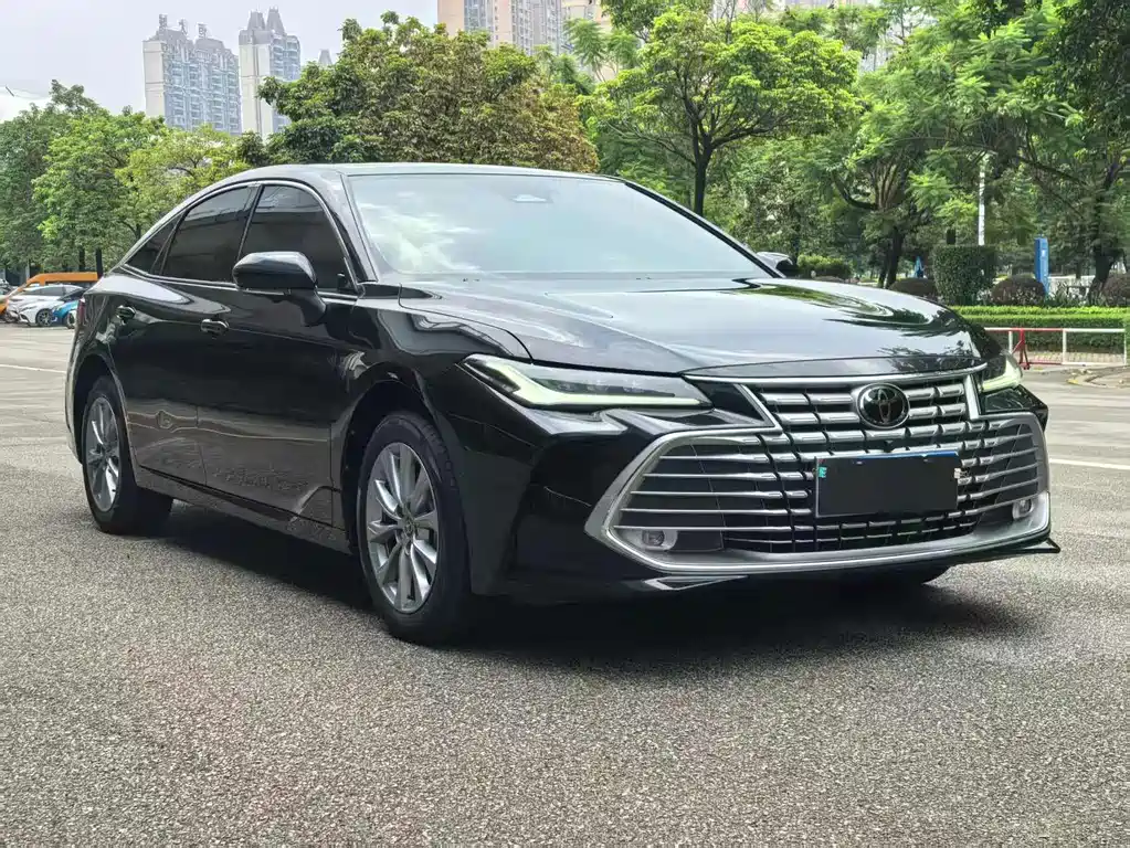 Toyota Avalon 2.0L Progressive Edition, фото 3