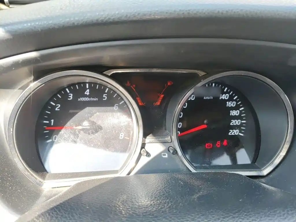 Nissan Livina — миниатюра 4