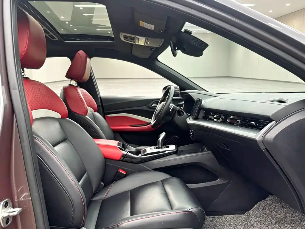 MG MG5 — миниатюра 3