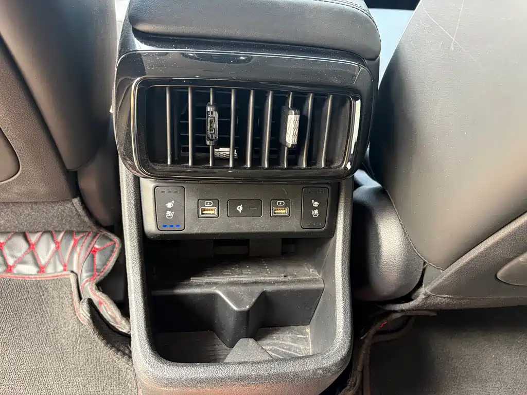 Hyundai Custo — миниатюра 12