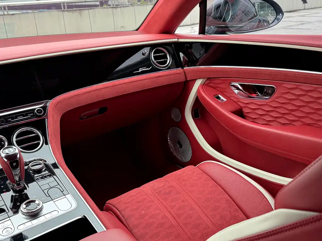 BENTLEY CONTINENTAL PLUG IN HYBRID