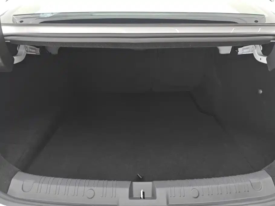 BYD Qin L — миниатюра 4