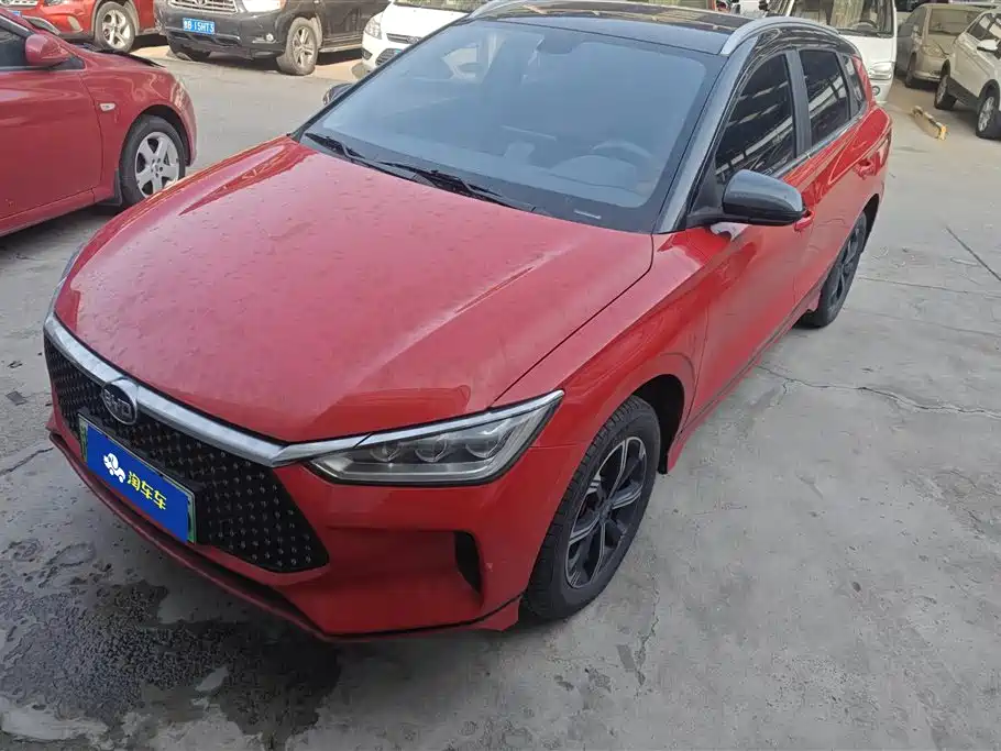 BYD E2