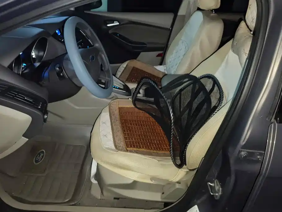 Ford Focus — миниатюра 9