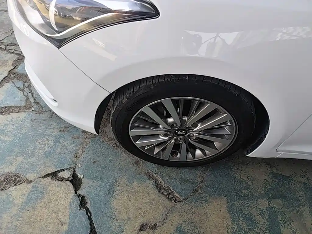 Hyundai Mistra — миниатюра 23