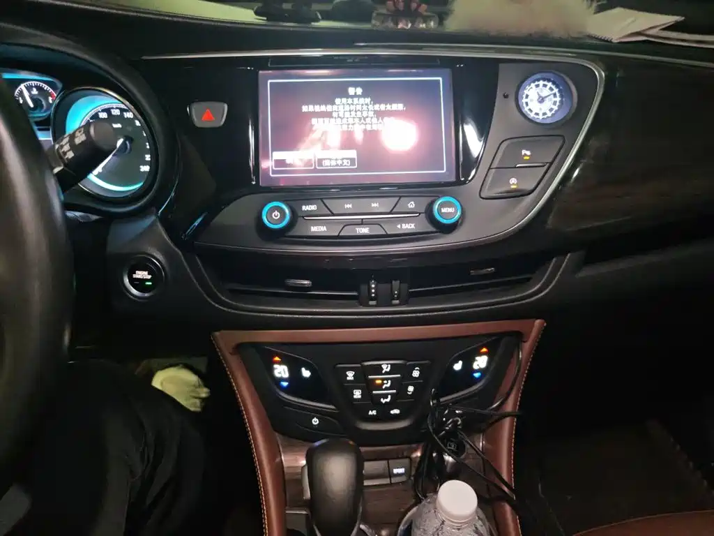 Buick Envision Plus — миниатюра 14