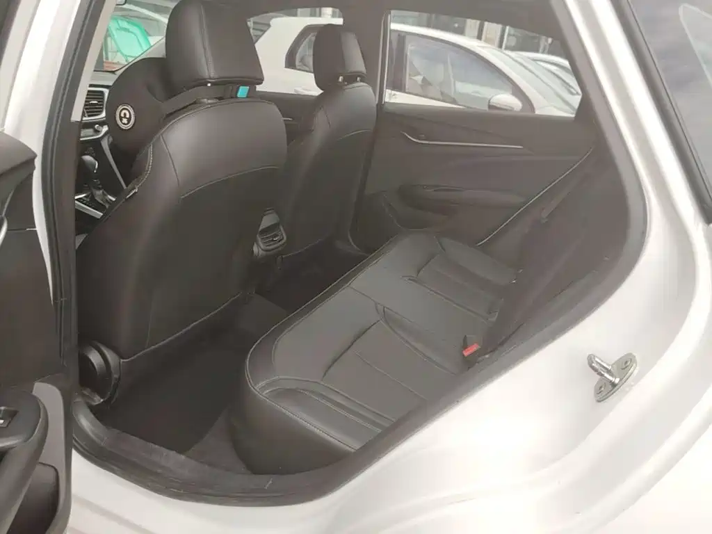 Buick Excelle — миниатюра 17