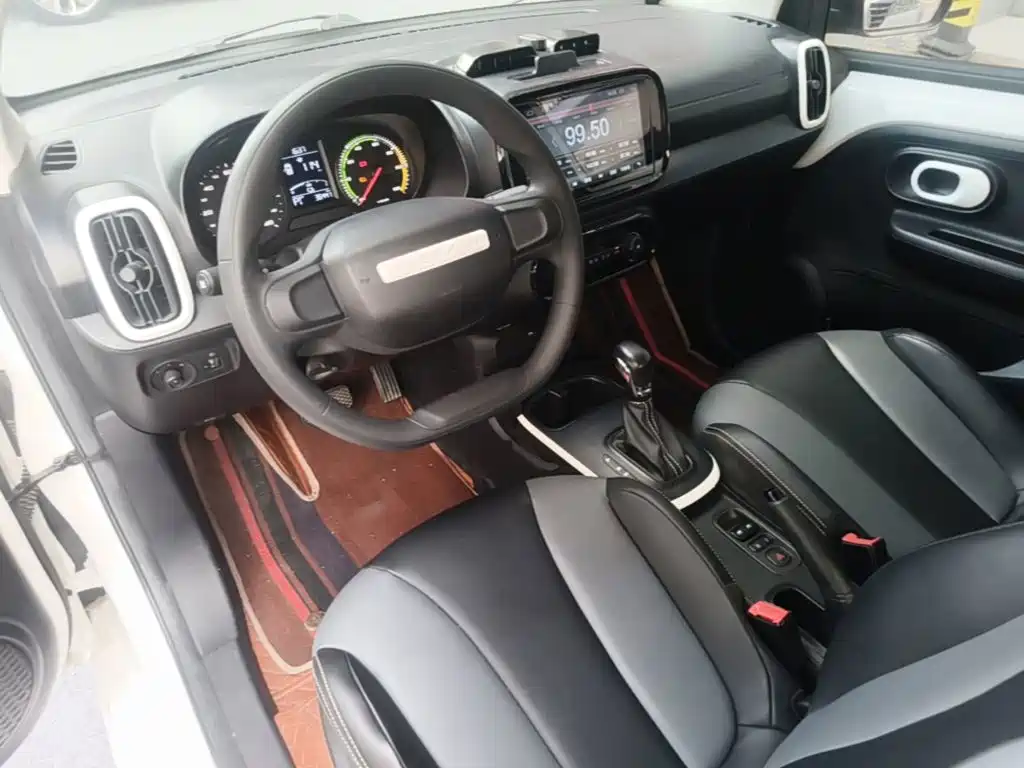 Roewe Clever — миниатюра 18