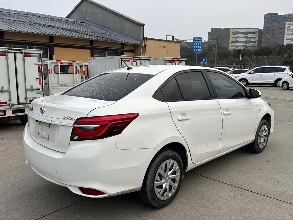 TOYOTA VIOS