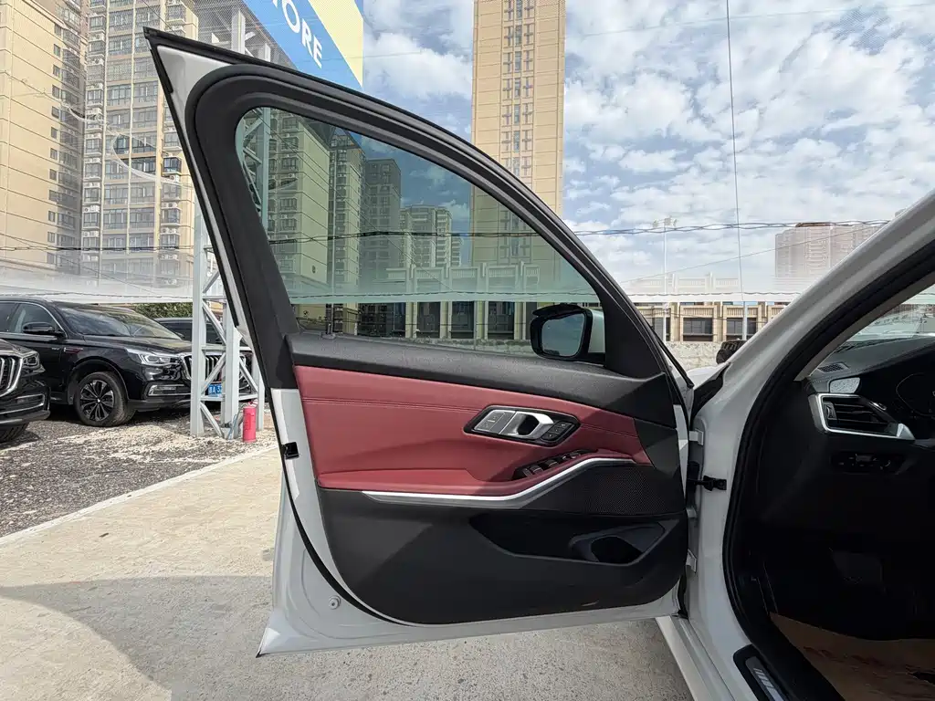 BMW 3 Series — миниатюра 15