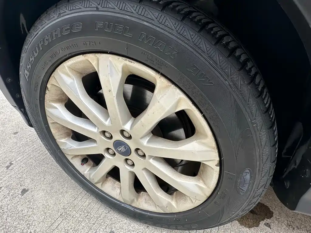 Ford Kuga — миниатюра 11