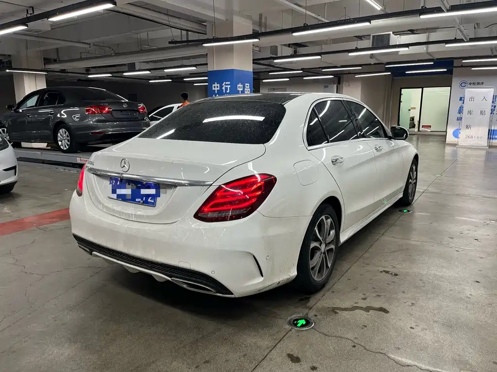 Mercedes-Benz C-Class — миниатюра 9