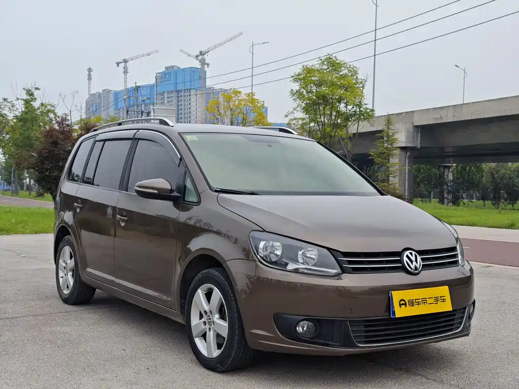 Volkswagen Touran — миниатюра 3